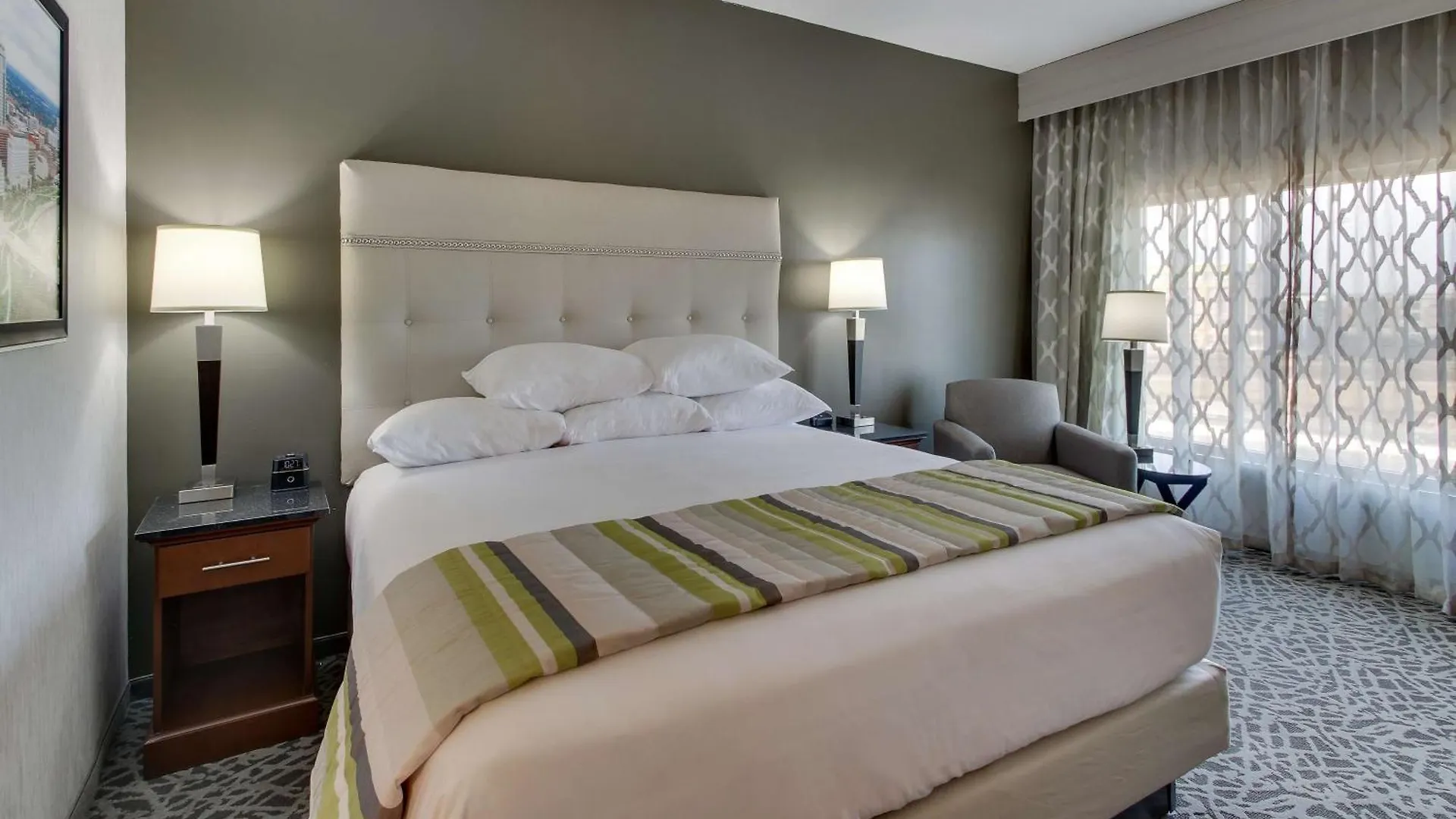 Drury Inn & Suites Columbus Polaris 3*,  United States