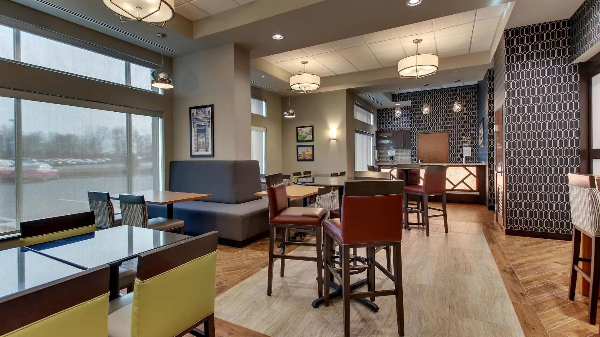 Drury Inn & Suites Columbus Polaris Hotel